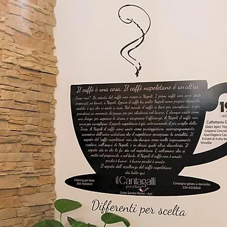 Couette-café Sandro Pertini Acri