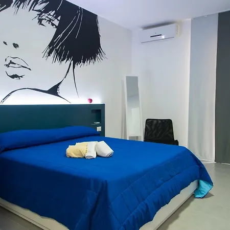 Sandro Pertini Nocleg ze śniadaniem 4*